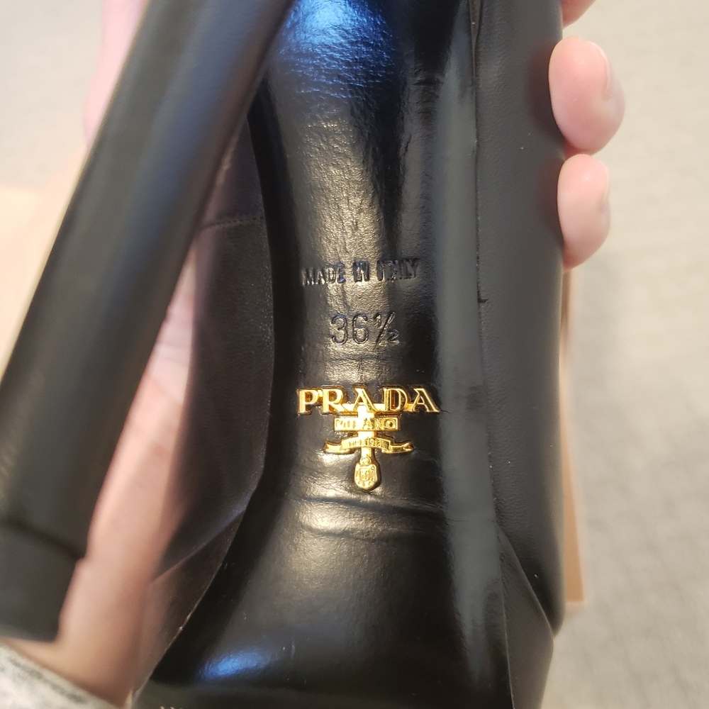 Prada Pumps - Picture 7 of 16